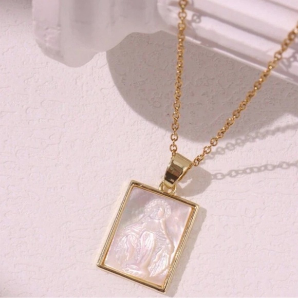“Our Lady of Grace” Virgin de Guadelupe Mary Mother of Pearl Carved 18K Necklace - Picture 9 of 16